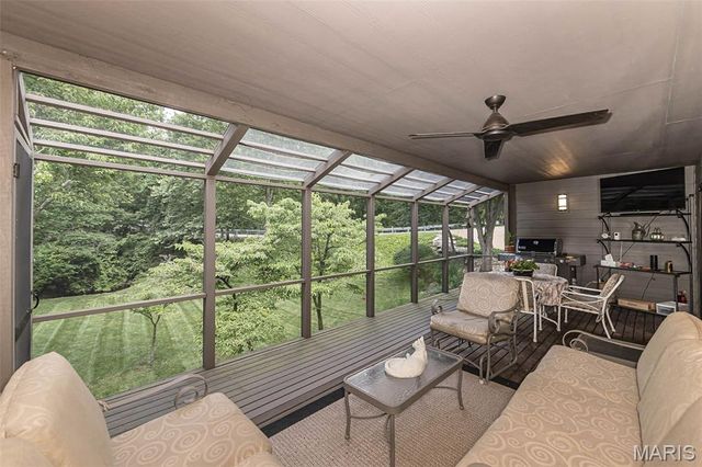 12420 Robyn Road, Sunset Hills, MO 63127