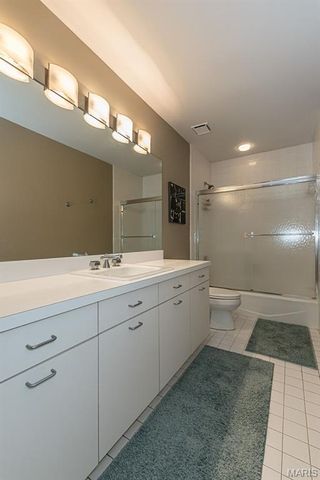 12420 Robyn Road, Sunset Hills, MO 63127