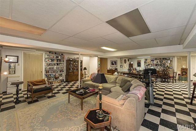 12420 Robyn Road, Sunset Hills, MO 63127
