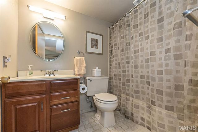 12420 Robyn Road, Sunset Hills, MO 63127