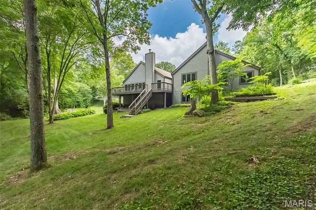 12420 Robyn Road, Sunset Hills, MO 63127