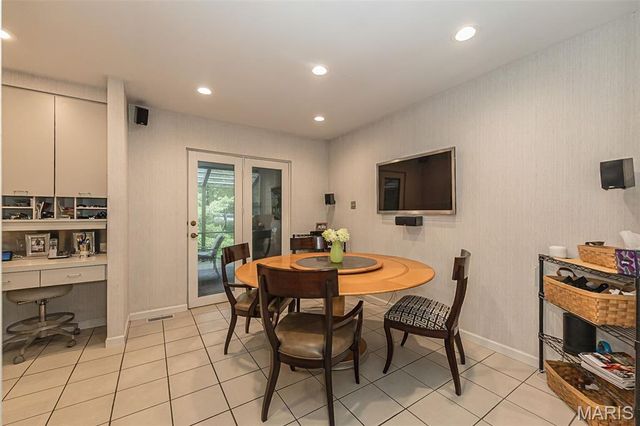 12420 Robyn Road, Sunset Hills, MO 63127