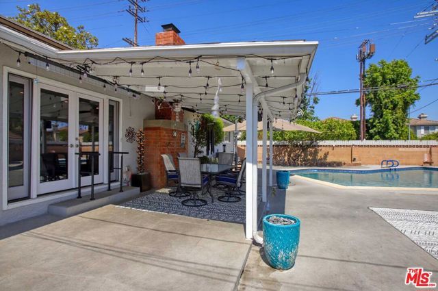 16600 Nordhoff Street, North Hills (los Angeles), CA 91343