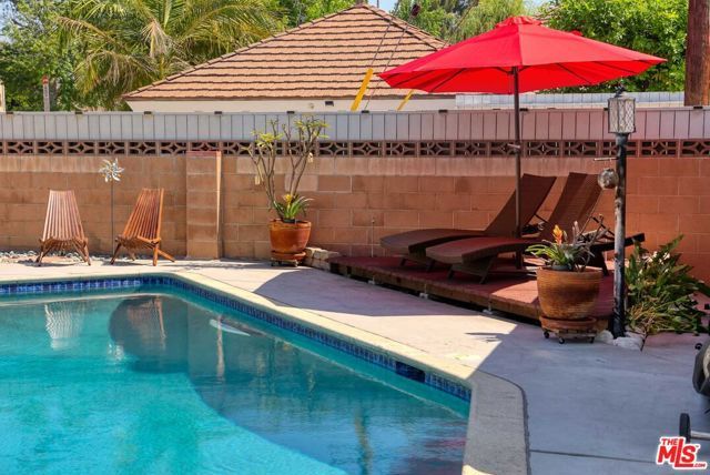 16600 Nordhoff Street, North Hills (los Angeles), CA 91343