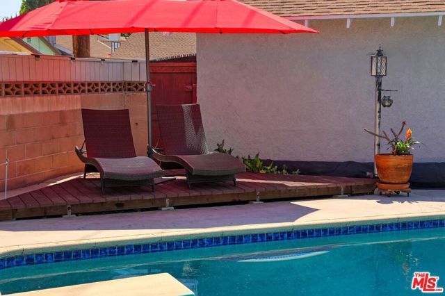 16600 Nordhoff Street, North Hills (los Angeles), CA 91343