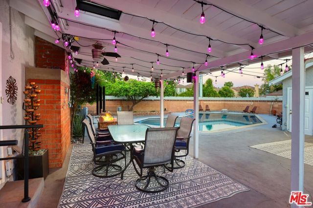 16600 Nordhoff Street, North Hills (los Angeles), CA 91343