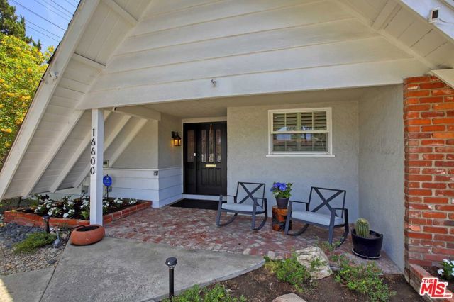16600 Nordhoff Street, North Hills (los Angeles), CA 91343
