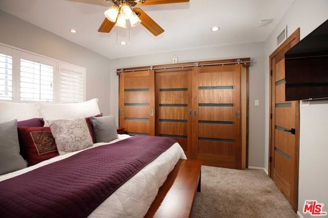 16600 Nordhoff Street, North Hills (los Angeles), CA 91343