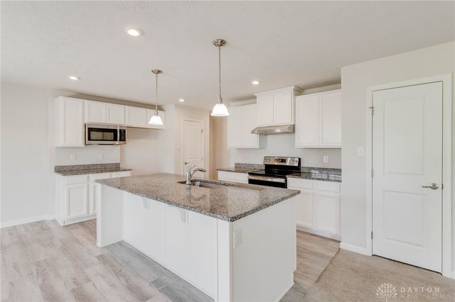 5073 Catalpa Drive, Tipp City, OH 45371