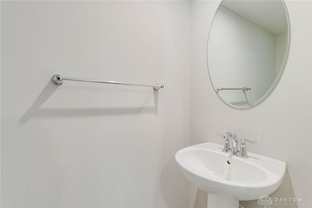 5073 Catalpa Drive, Tipp City, OH 45371