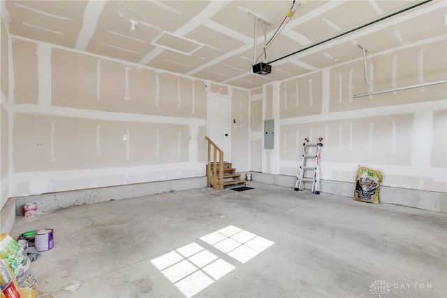 5073 Catalpa Drive, Tipp City, OH 45371