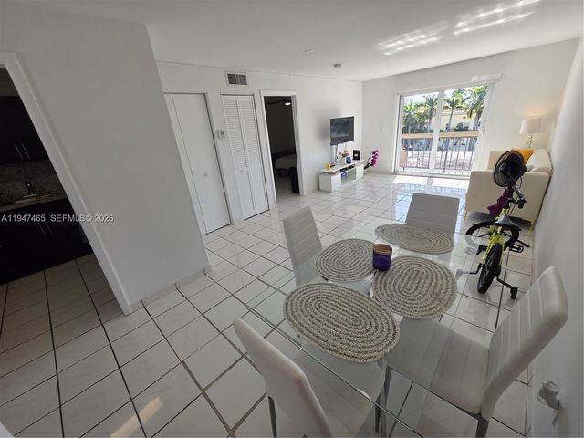 1612 Jefferson Ave PH02, Miami Beach, FL 33139