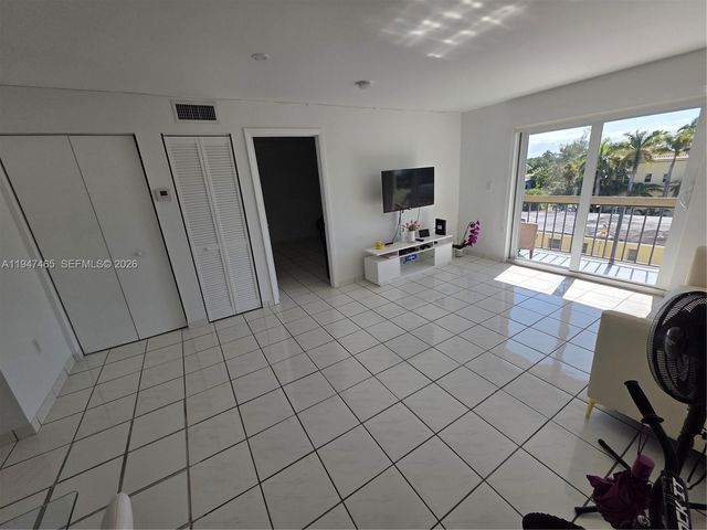 1612 Jefferson Ave PH02, Miami Beach, FL 33139