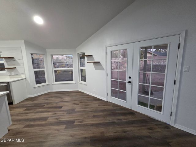 2808 LAKE CHAMPLAIN Street, El Paso, TX 79936