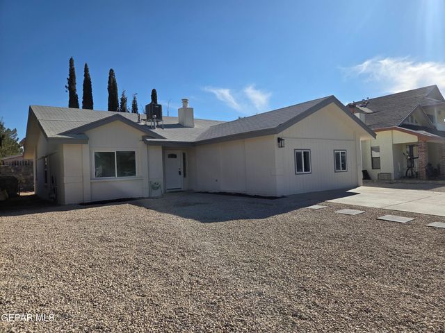 2808 LAKE CHAMPLAIN Street, El Paso, TX 79936