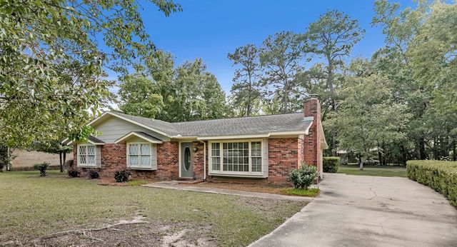 1809 Medera Ct, Dothan, AL 36301
