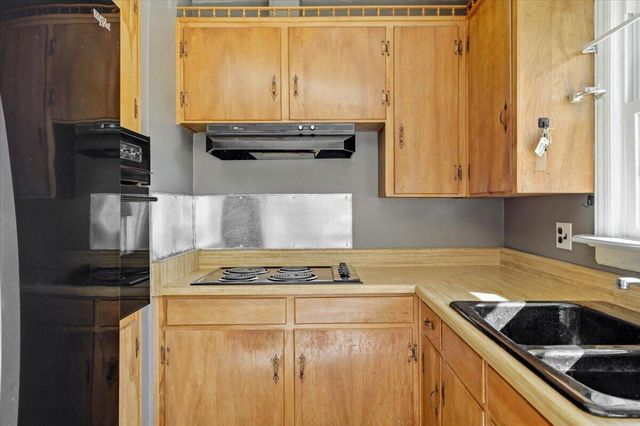 212 Cherryhill RD, Roanoke, VA 24017