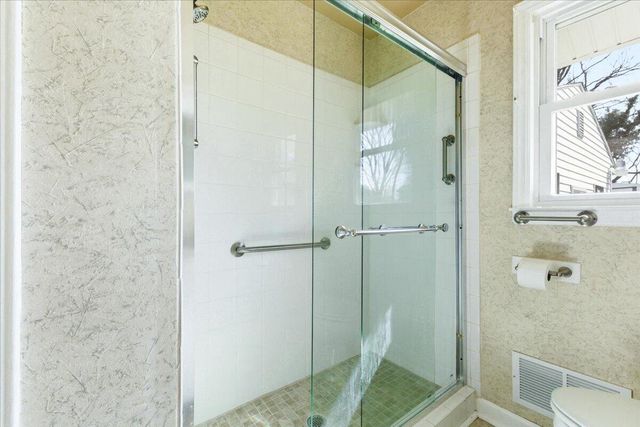 212 Cherryhill RD, Roanoke, VA 24017