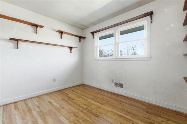 212 Cherryhill RD, Roanoke, VA 24017