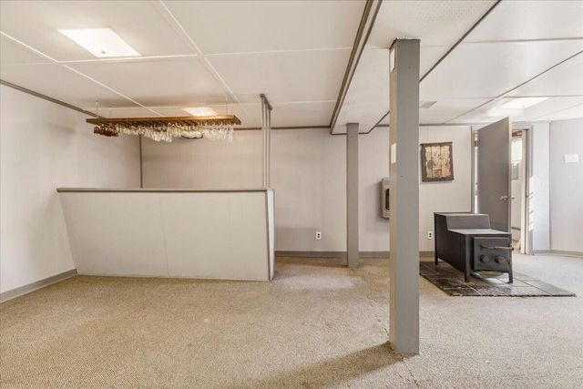 212 Cherryhill RD, Roanoke, VA 24017