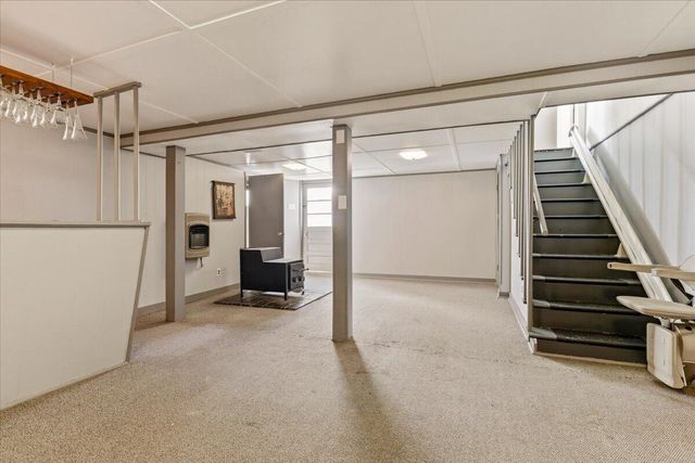 212 Cherryhill RD, Roanoke, VA 24017