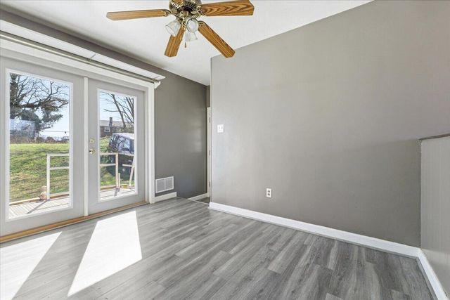 212 Cherryhill RD, Roanoke, VA 24017