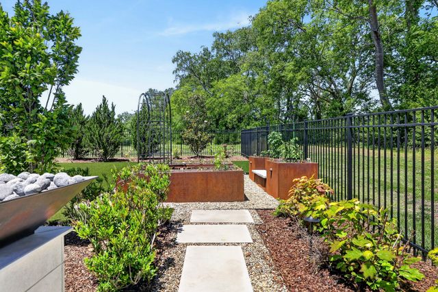 6083 Porters Union Way, Arrington, TN 37014