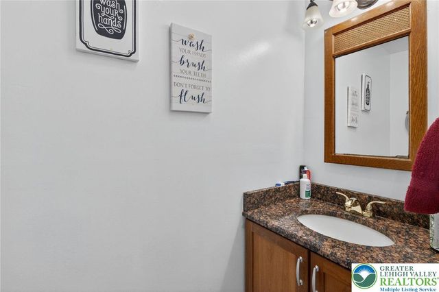 2212 4th Street, Wilson Boro, PA 18042