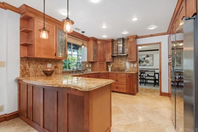 7049 El Fuerte Street, Carlsbad, CA 92009