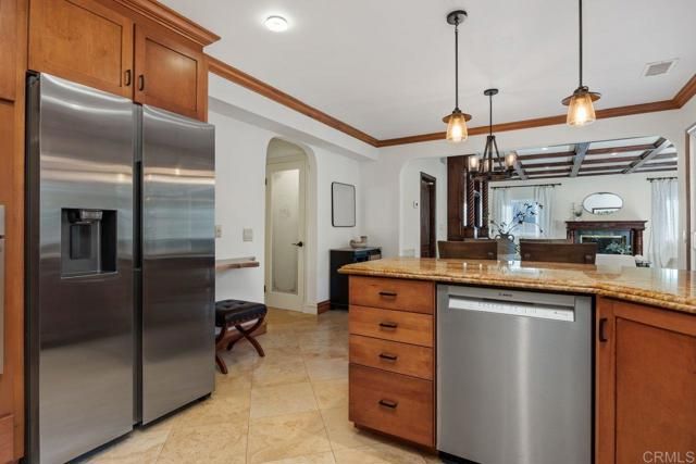 7049 El Fuerte Street, Carlsbad, CA 92009