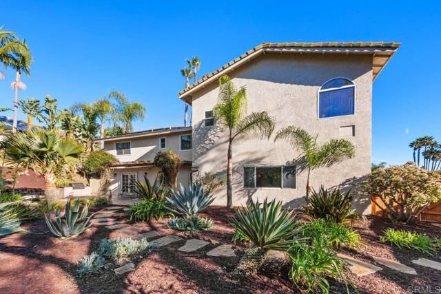 7049 El Fuerte Street, Carlsbad, CA 92009