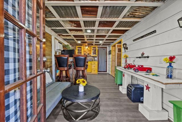 711 10th Street, Dickinson, TX 77539