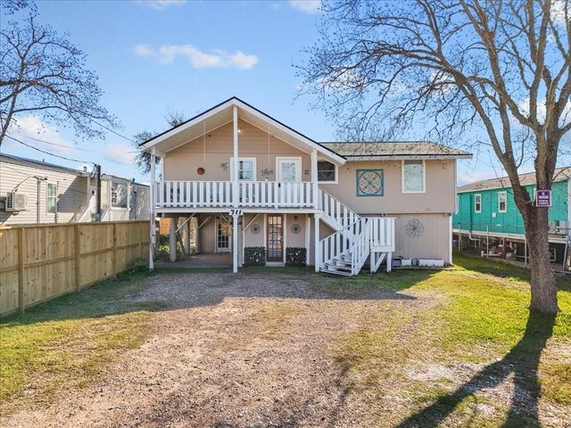 711 10th Street, Dickinson, TX 77539