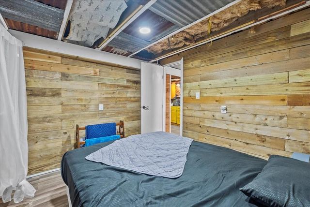 711 10th Street, Dickinson, TX 77539