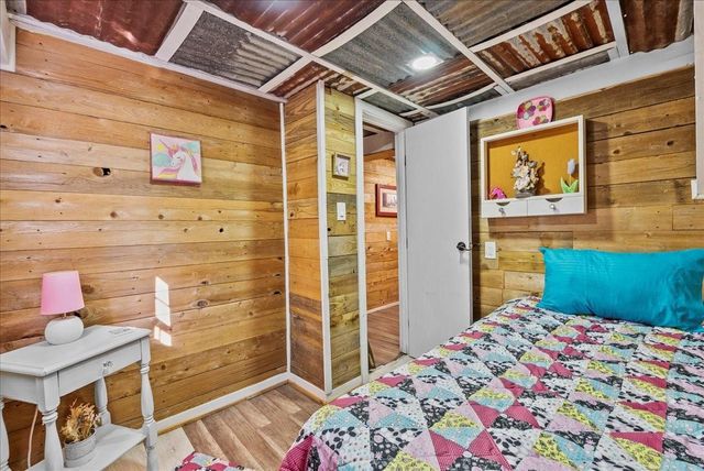 711 10th Street, Dickinson, TX 77539