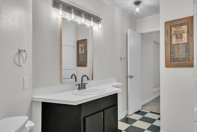 141 Fran Street, Diana, TX 75640