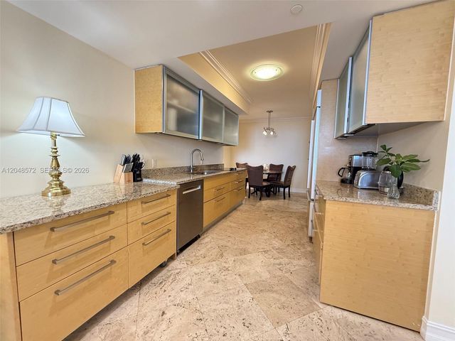 1800 S Ocean Dr 2203, Hallandale Beach, FL 33009