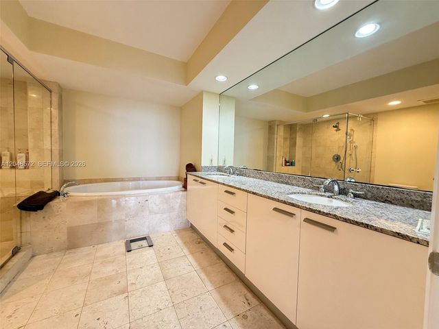 1800 S Ocean Dr 2203, Hallandale Beach, FL 33009