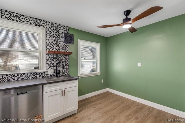 19161 Oakfield Street, Detroit, MI 48235