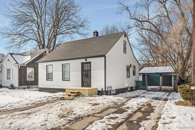 19161 Oakfield Street, Detroit, MI 48235