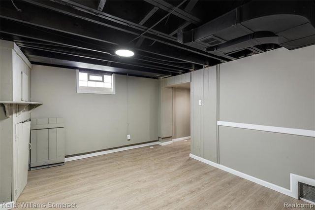 19161 Oakfield Street, Detroit, MI 48235