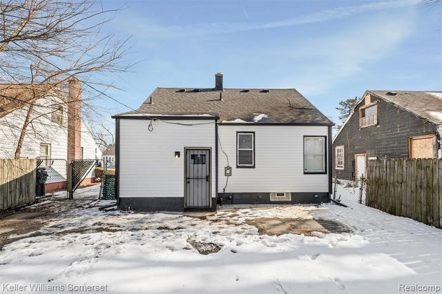 19161 Oakfield Street, Detroit, MI 48235