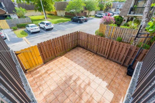 8107 SW 23rd Ct 29D, North Lauderdale, FL 33068