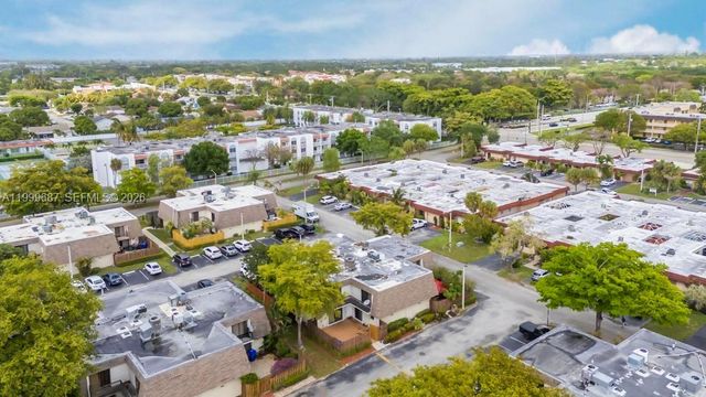 8107 SW 23rd Ct 29D, North Lauderdale, FL 33068