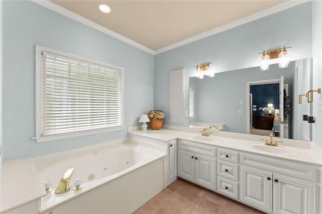 3650 Lake Seminole Drive, Buford, GA 30519