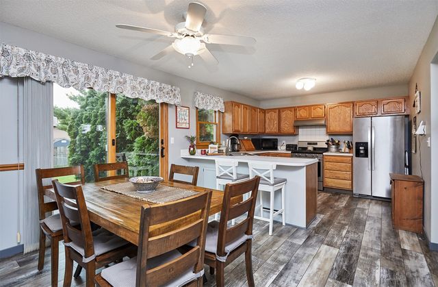 504 SW Maplewood Drive, Grimes, IA 50111