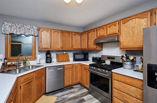 504 SW Maplewood Drive, Grimes, IA 50111