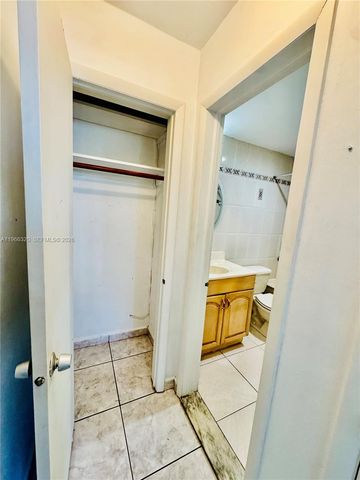 3922 NE 166th St S102, North Miami Beach, FL 33160