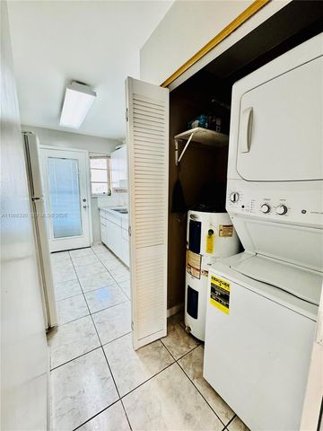 3922 NE 166th St S102, North Miami Beach, FL 33160