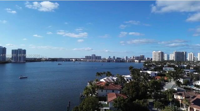 3922 NE 166th St S102, North Miami Beach, FL 33160